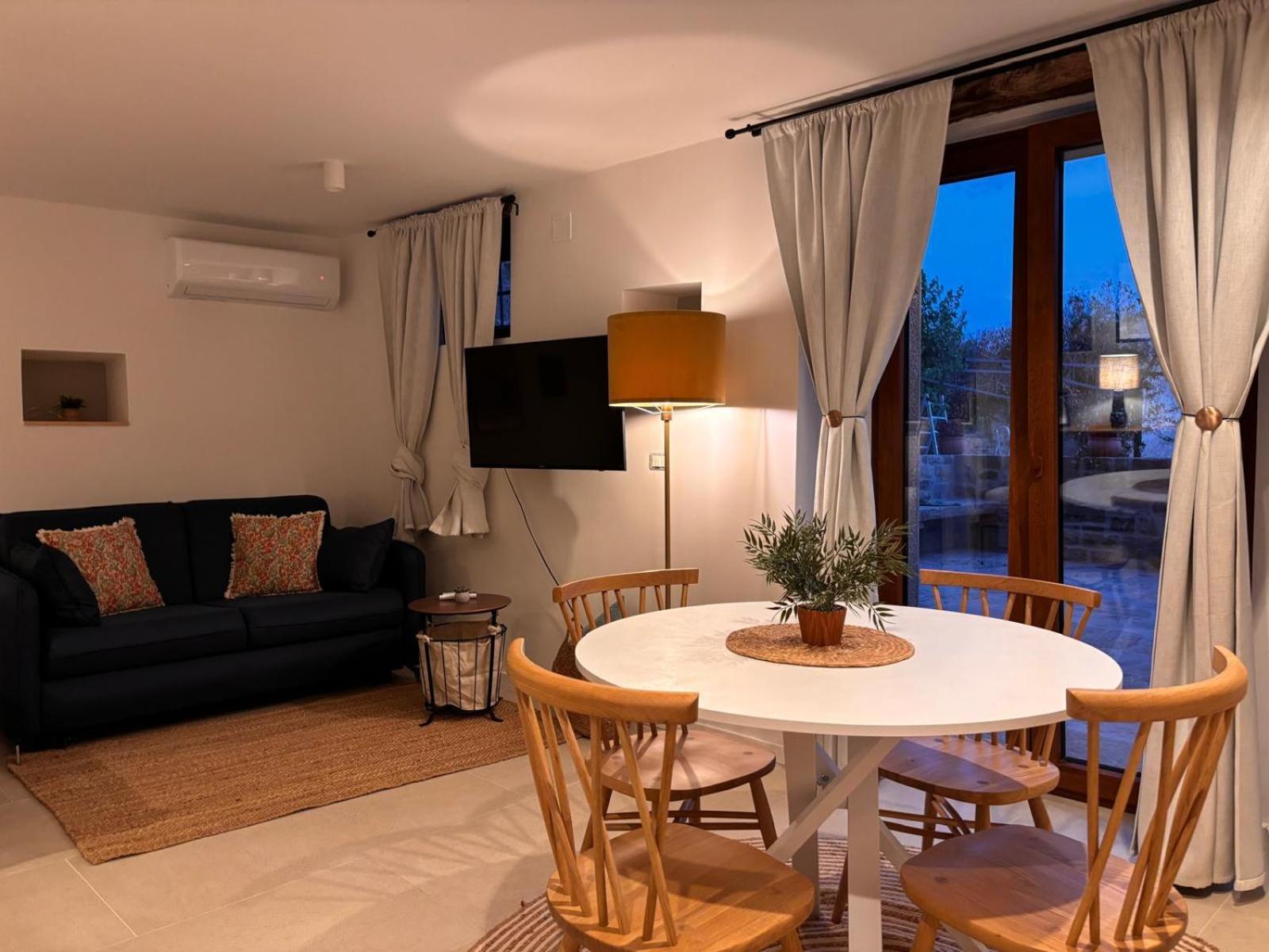 Apartments โกรชน์ยัน ภายนอก รูปภาพ