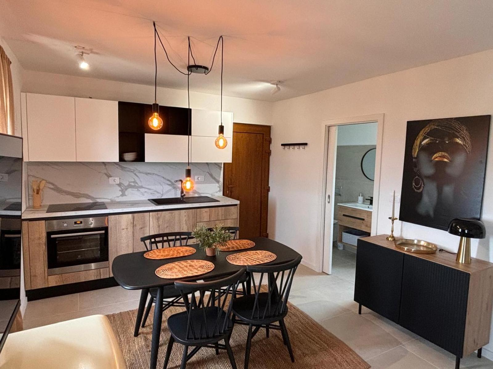 Apartments โกรชน์ยัน ภายนอก รูปภาพ